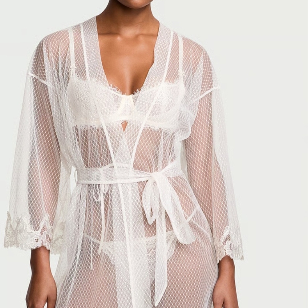 Victoria's Secret Sheer Boho Floral Embroidery Short Robe